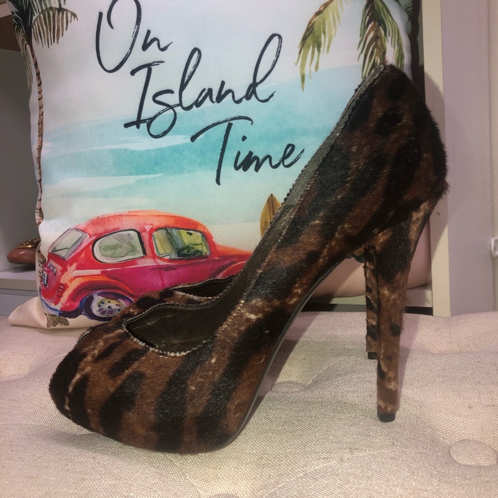 Stuart Weitzman Pipespy Leopard-Print Heels - image 2